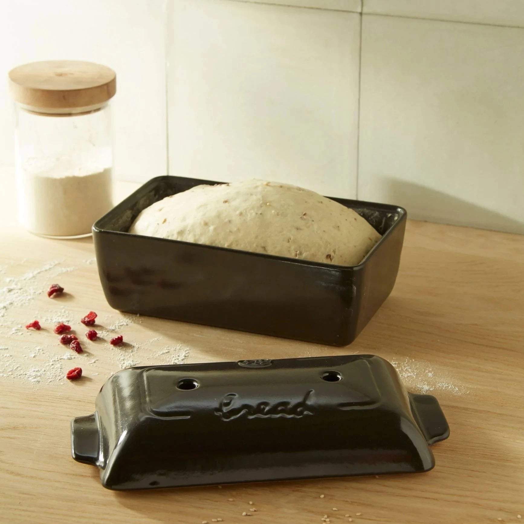 Loaf Lock Emile Henry - Bread Loaf Baker, Charcoal – Lacbleu Wines