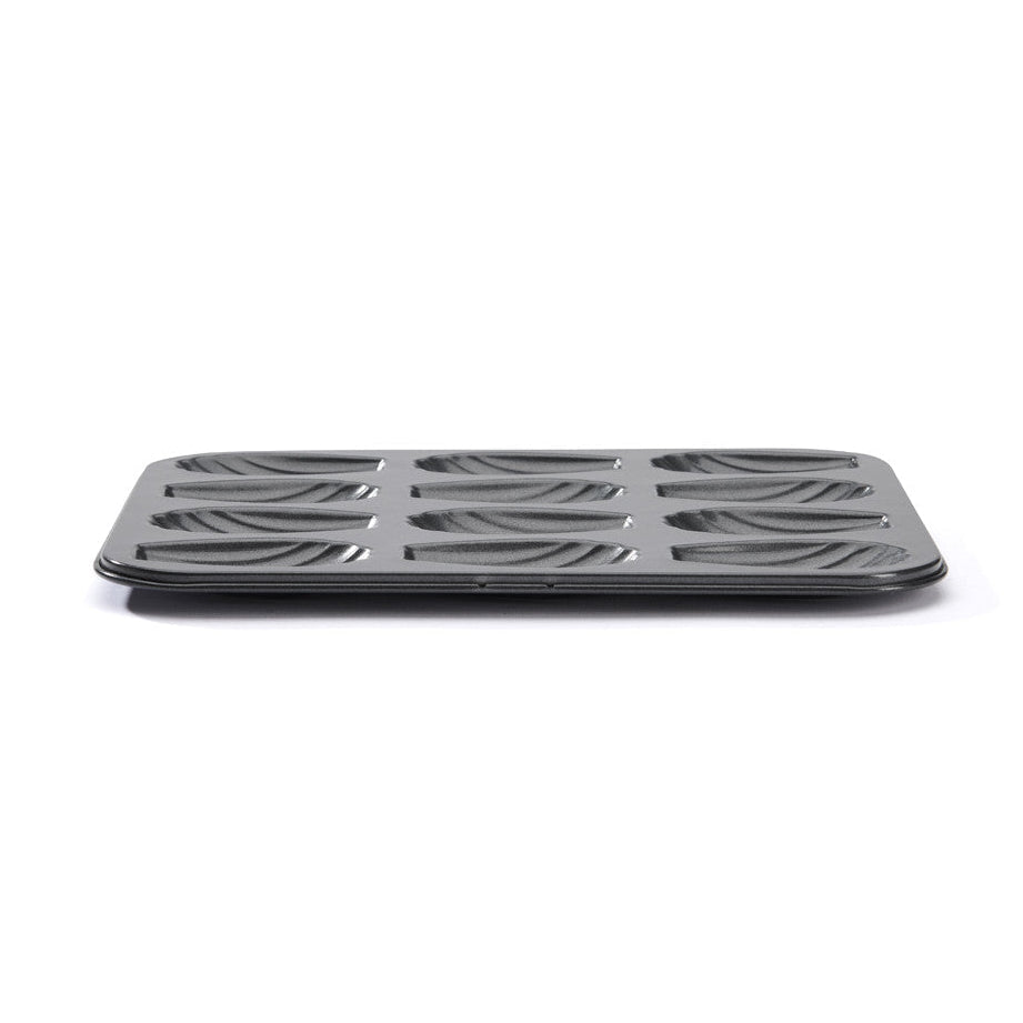 de Buyer - Madelines 12 Slot Baking Tray - Lacbleu Wines - DB4710.12 - 3011244710126